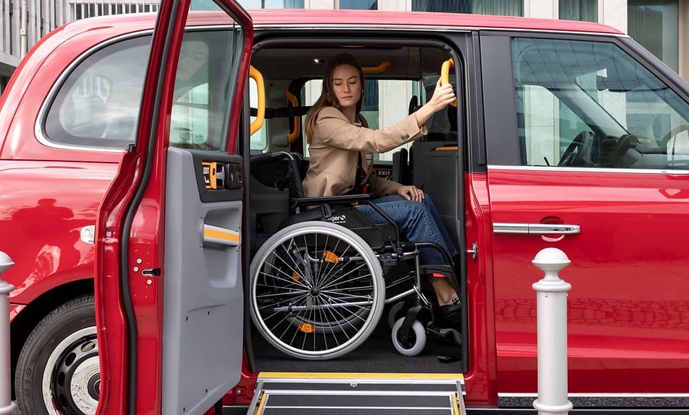 Wheelchair-accessible taxi serving Hull